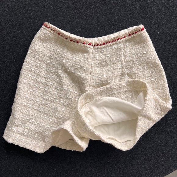 Mango // High Waist // Cream Shorts with Red Trim - Picture 5 of 8